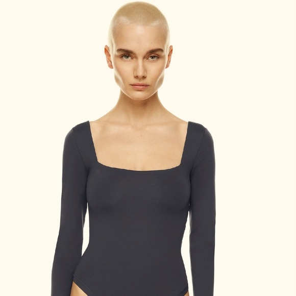 Babaton | Aritzia | Black Contour Square Neck Long Sleeve Bodysuit Closet Staple - Picture 1 of 6